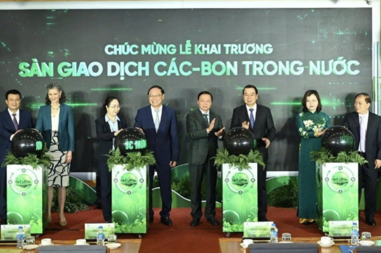 KỶ NGUYÊN CARBON MỚI CHÍNH THỨC BẮT ĐẦU: DOANH NGHIỆP VIỆT ĐÓN ĐẦU CƠ HỘI VÀNG CÙNG ĐỘI NGŨ CHUYÊN GIA TIÊN PHONG EIC VIỆT NAM